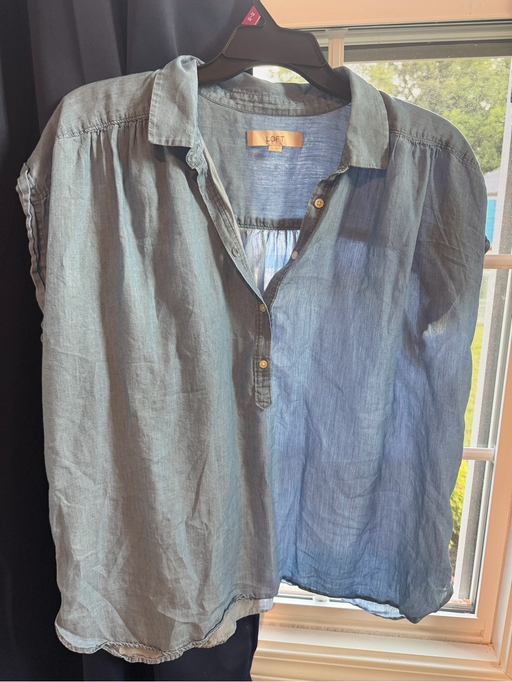 LOFT Two-Tone Washed Blue Casual Button-Down Shirt